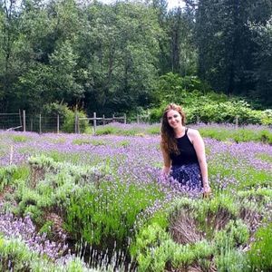 Meet your Posher, Emily